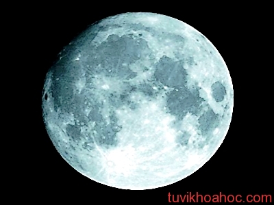 Mơ thấy mặt trăng: Tượng trưng tâm lý, tình yêu và tình cảm lãng mạn của con người – 