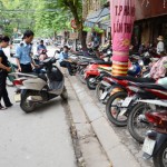 Kiêng mở cửa hàng trên đường dốc
