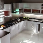 Hóa giải bếp dưới nhà vệ sinh