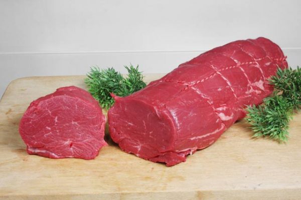 Mơ thấy thịt bò có màu đỏ đặc trưng