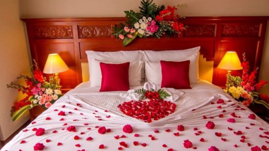 Cách trang trí phòng cưới, giường cưới nhỏ, đơn giản và đẹp bằng hoa hồng