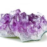 Tổng quan về đặc tính, ý nghĩa và công dụng của Đá Thạch Anh