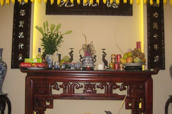 Bàn thờ gia tiên
